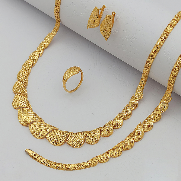 Pure 18k Pawnable Saudi Gold Necklace for Women Nasasangla Female Gold Lock  Bone Chain of Water Wave | Shopee Philippines